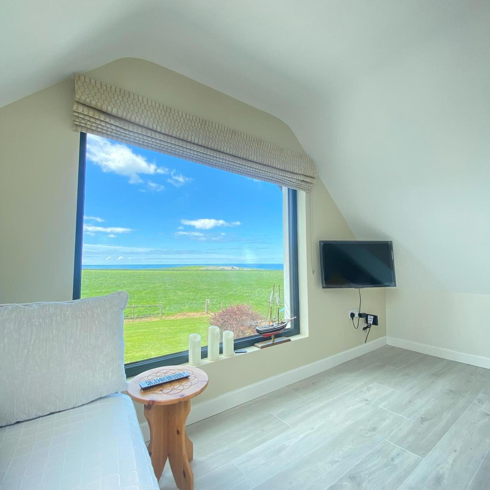 Luxury Holiday Rental With Sea Views On The Wild Atlantic Way ทราลี ภายนอก รูปภาพ